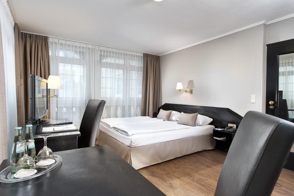 Hotel Munich North Neufahrn bei Freising Kamer foto