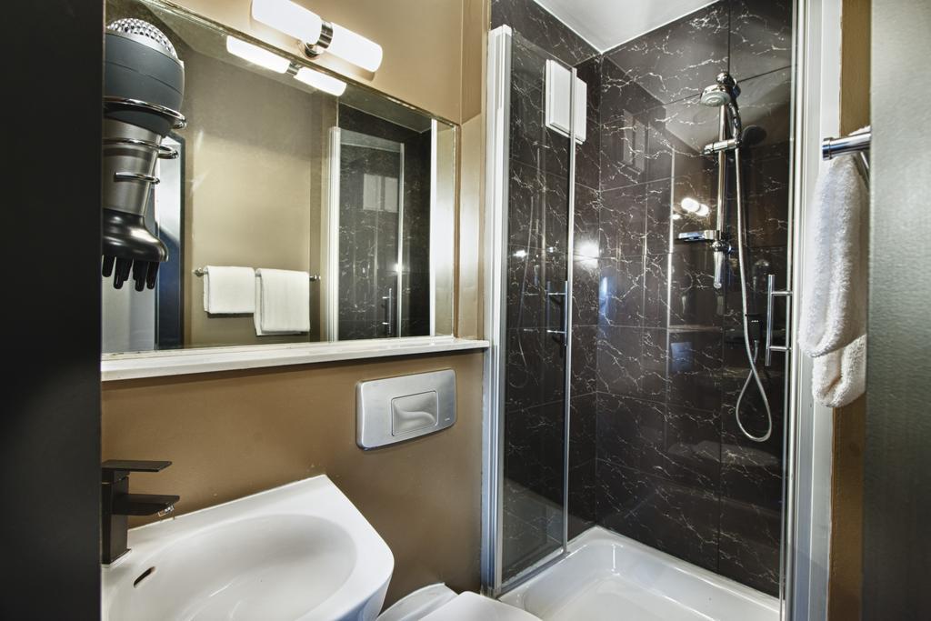 Hotel Munich North Neufahrn bei Freising Kamer foto